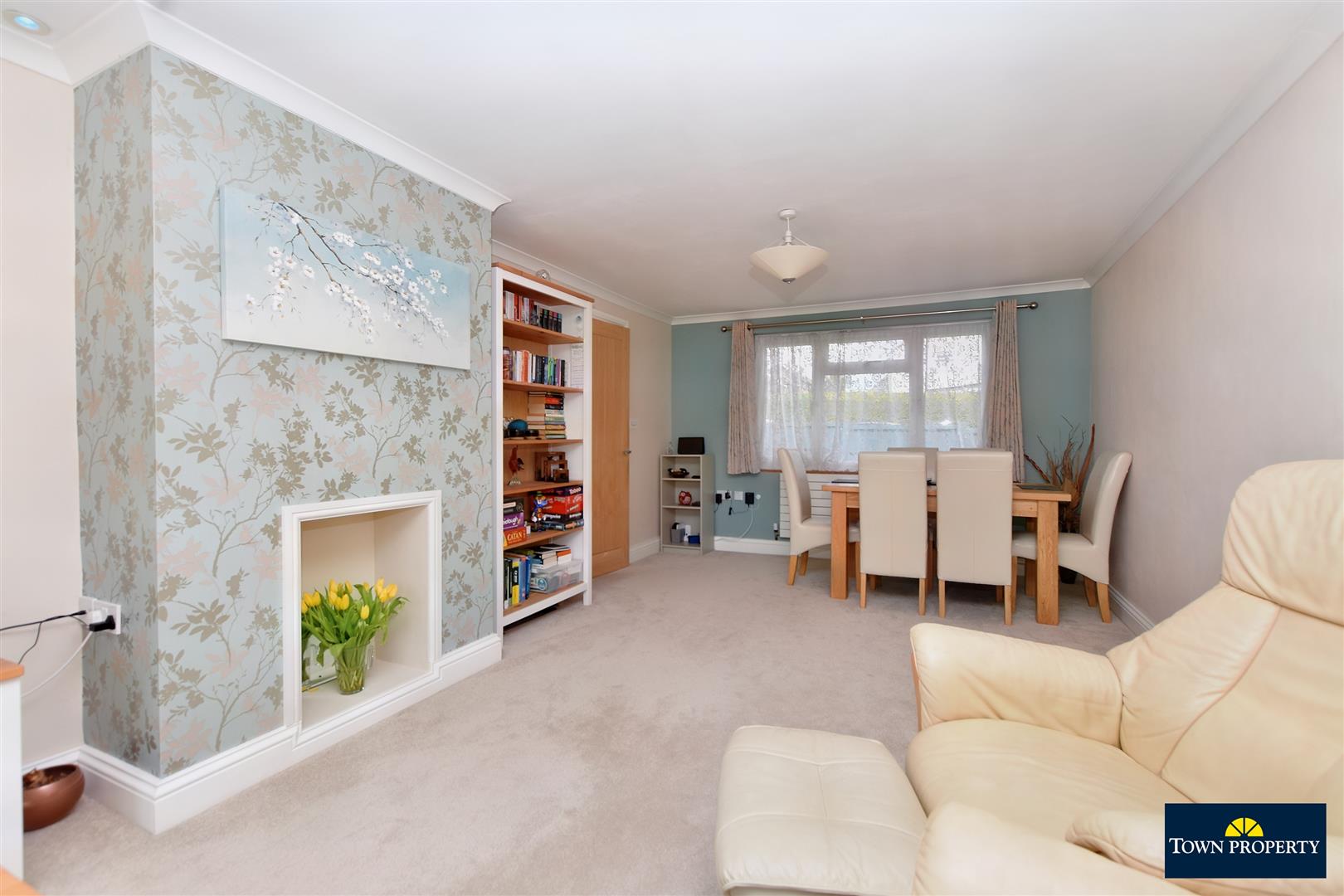 Property Details for Maplehurst Road Eastbourne BN22 0BA Town Property Estate Agents